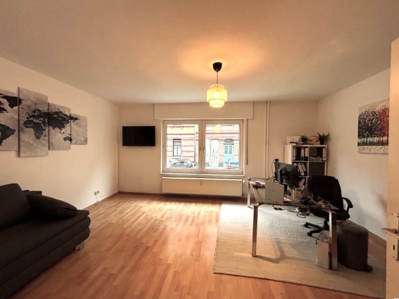 Wohn- und Schlafzimmer