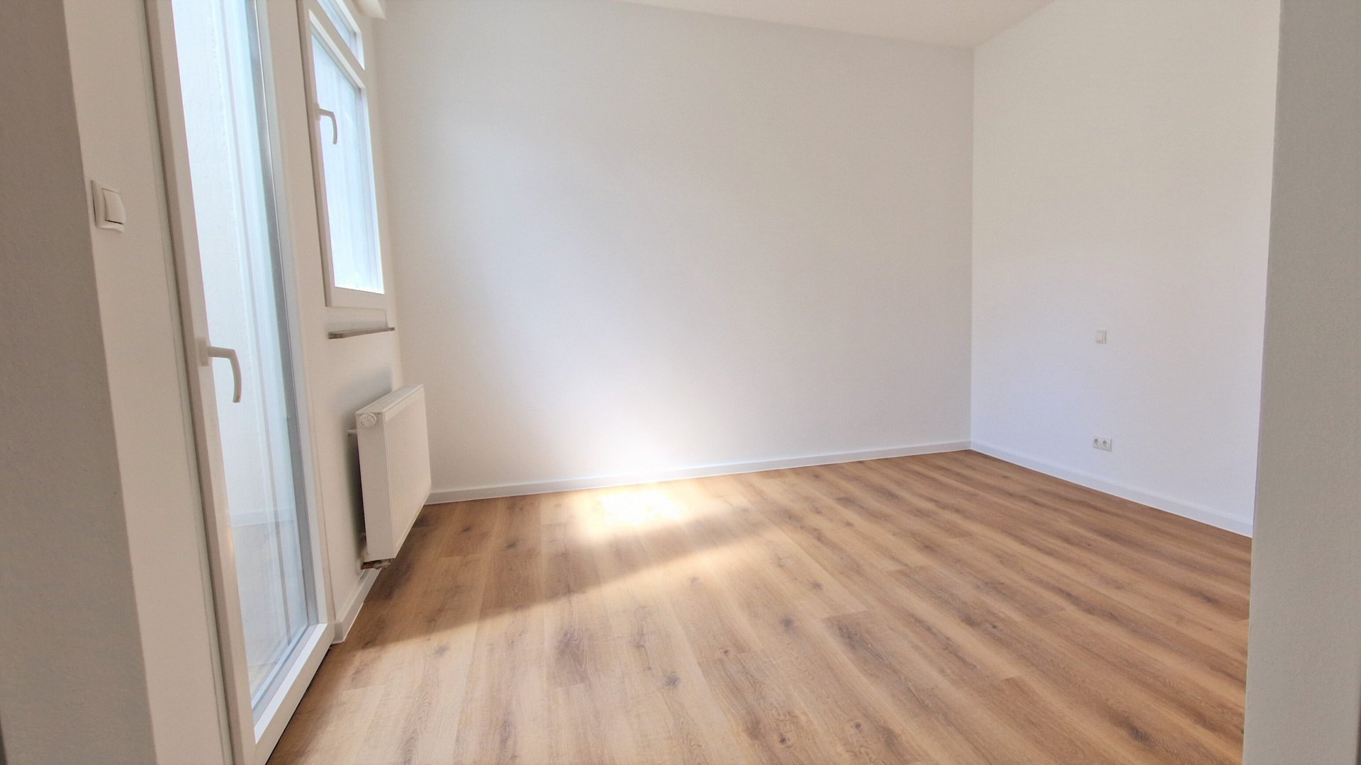 Erstbezug nach Kernsanierung, Loft im Hinterhof - Photo 3