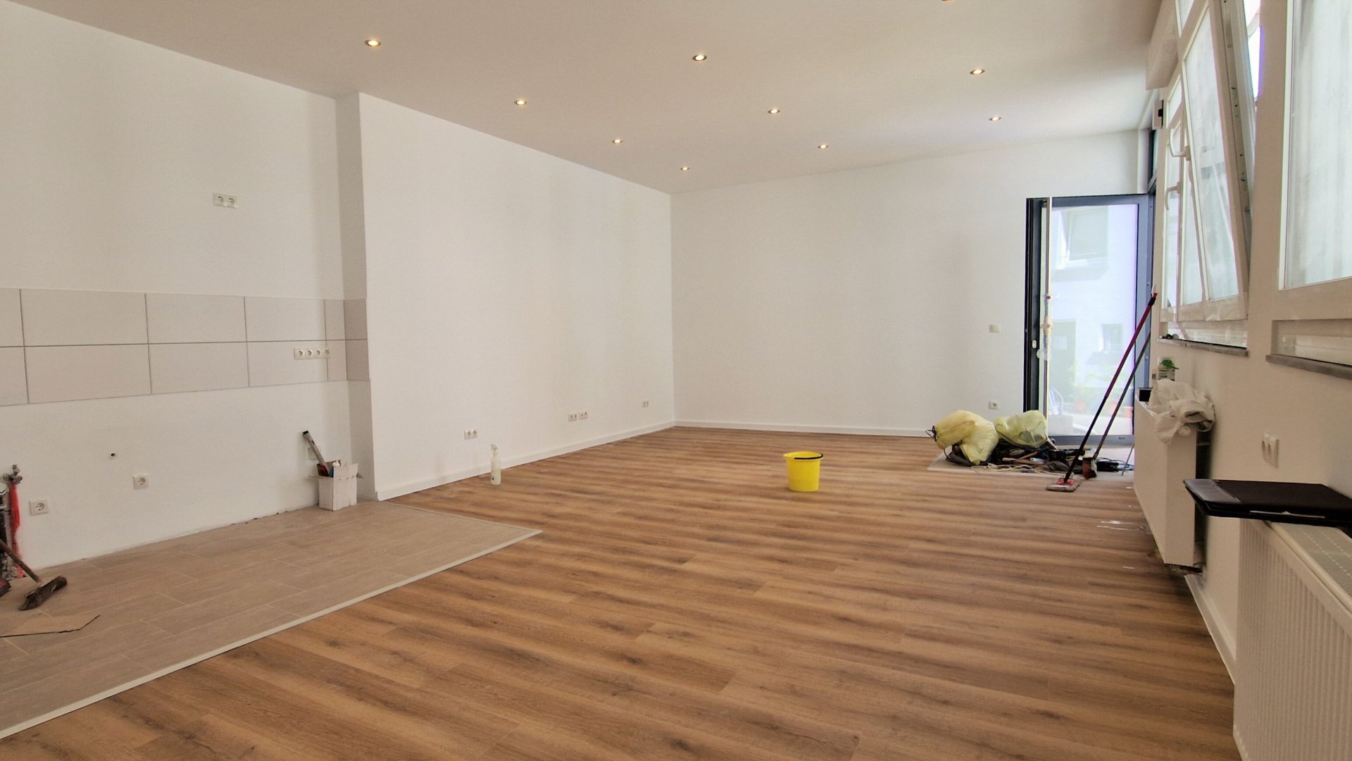 Erstbezug nach Kernsanierung, Loft im Hinterhof - Photo 1